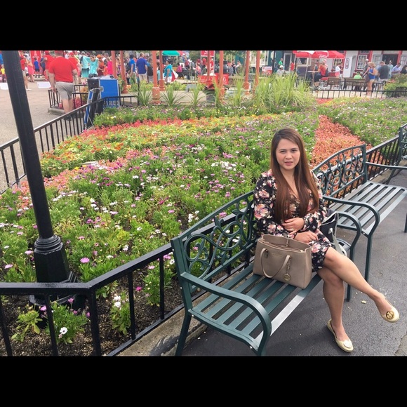 Meet your Posher, Fredelyn - Picture 2 of 3